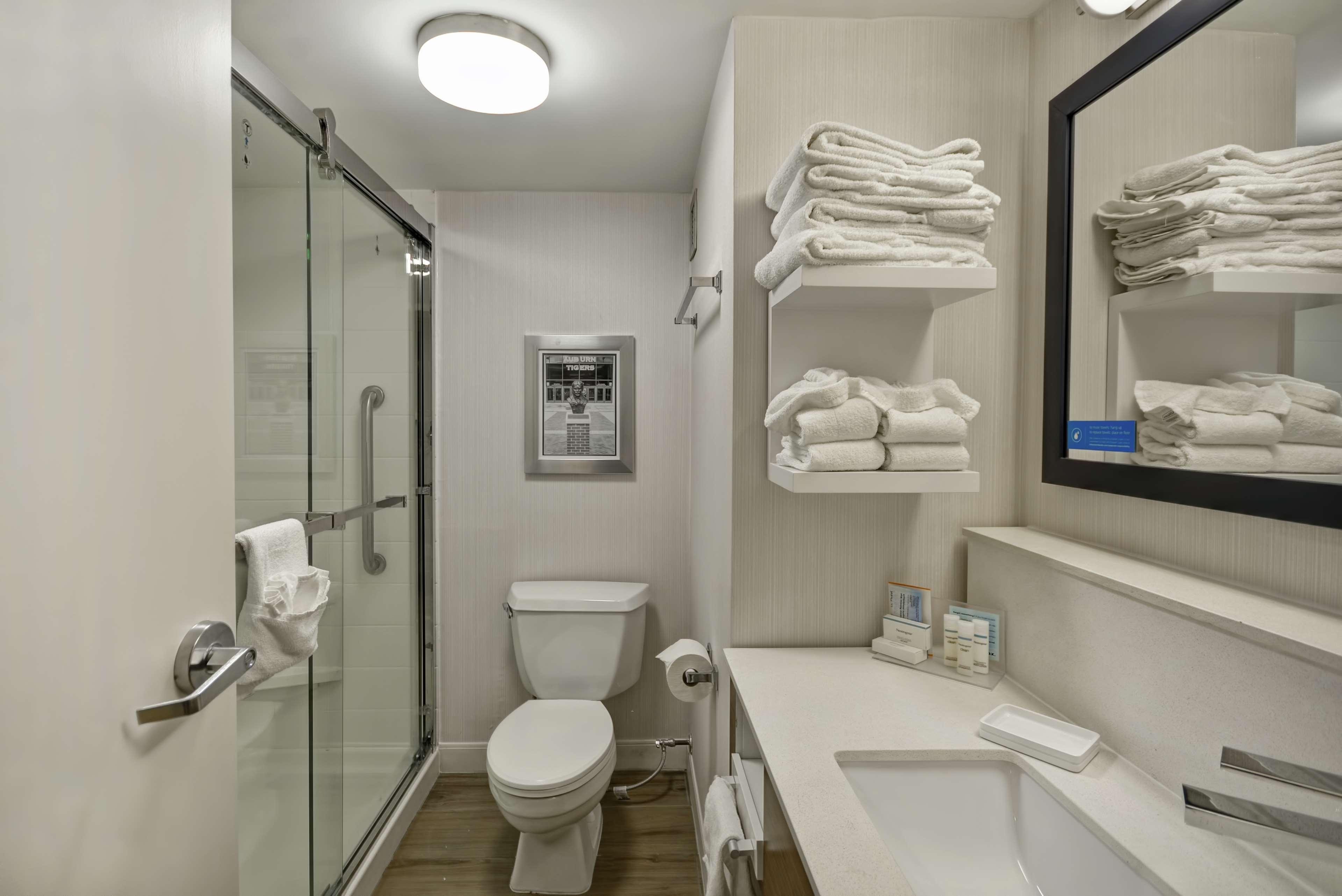 Hampton Inn Оберн Екстер'єр фото
